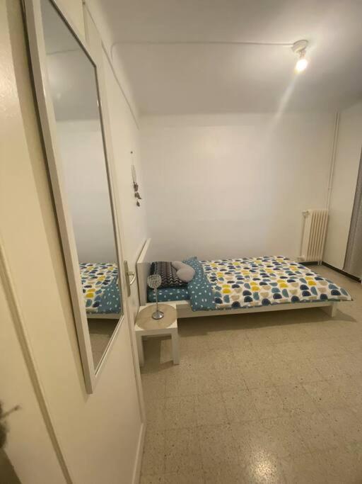 Appartement T4 A Deux Pas De La Gare St Charles Marseille Exterior photo