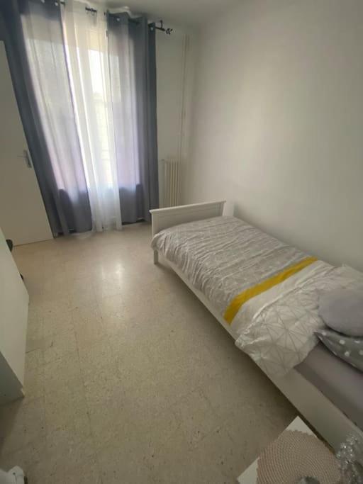 Appartement T4 A Deux Pas De La Gare St Charles Marseille Exterior photo