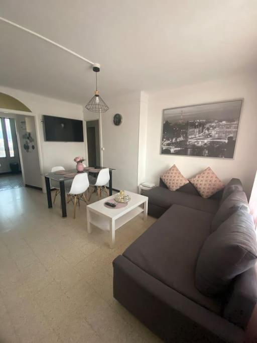 Appartement T4 A Deux Pas De La Gare St Charles Marseille Exterior photo