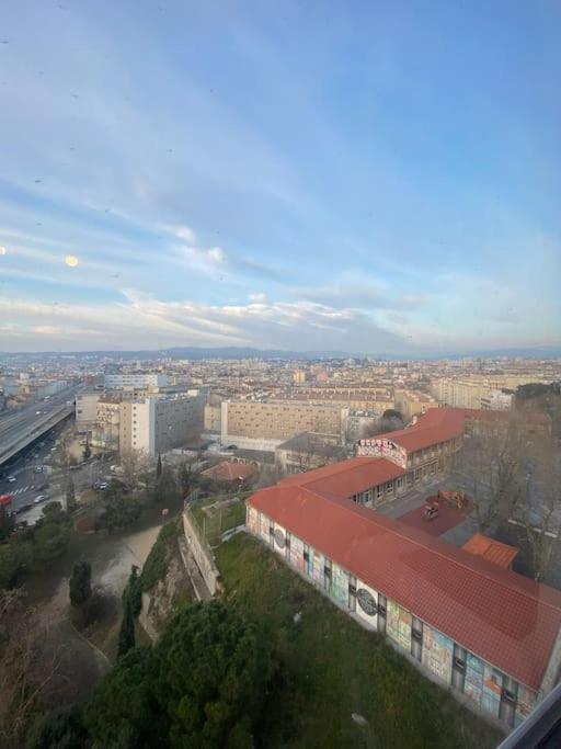 Appartement T4 A Deux Pas De La Gare St Charles Marseille Exterior photo